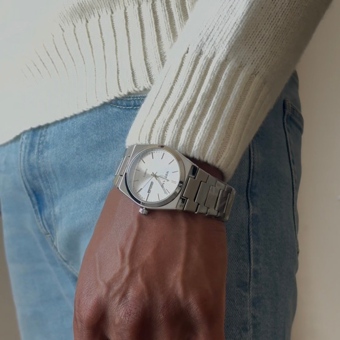 Montre à aiguille élégante + Outil d'ajustement