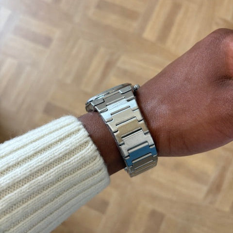 Montre à aiguille élégante + Outil d'ajustement